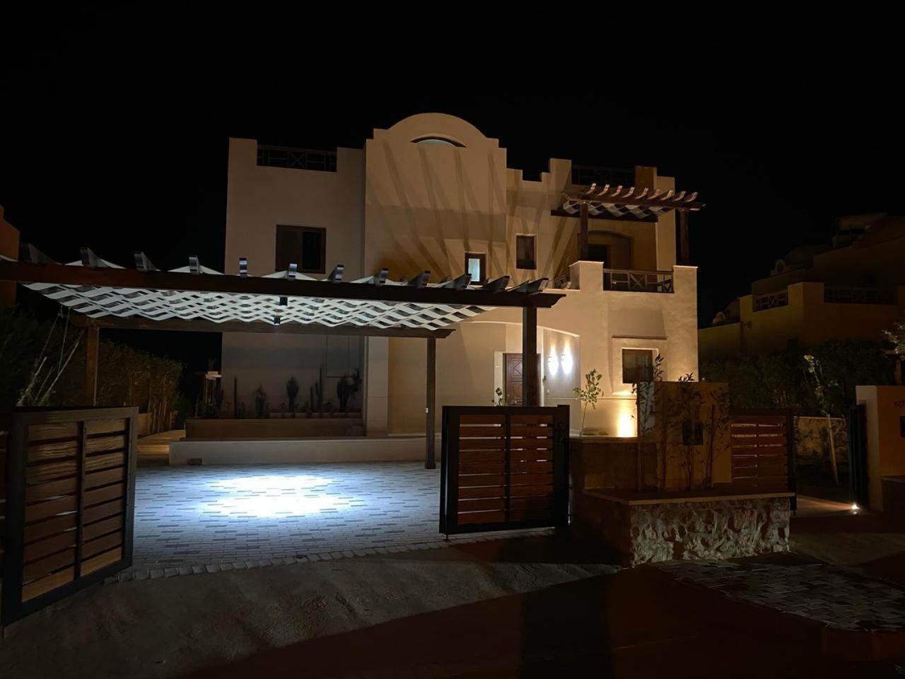 Luxury Waterfront Sabina El Gouna Willa *